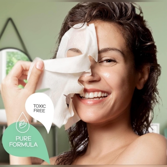 GIVE THEM LALA STAY CALM Soothing Sheet Face Masks Infused Aloe Chamomile Set 4 - Picture 4 of 10